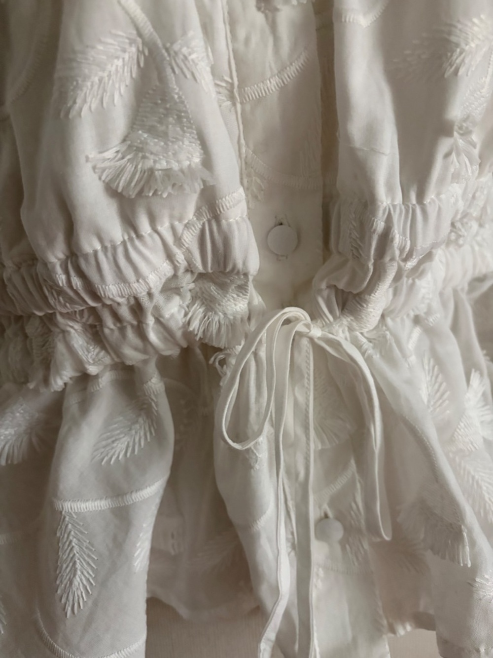 Joie White Embroidered Puff Sleeve Peplum Top - Picture 4 of 8